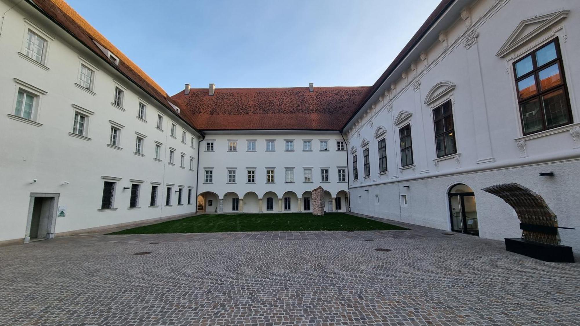 Ferienwohnung Living In The Heart Of Graz Exterior foto